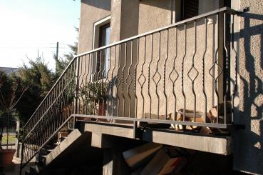 Klassisches Außengeländer Balkongeländer , Treppengeländer, Balkon , Treppe , Geländer , Echte Handarbeit Pulverbeschichtet  Modell #147