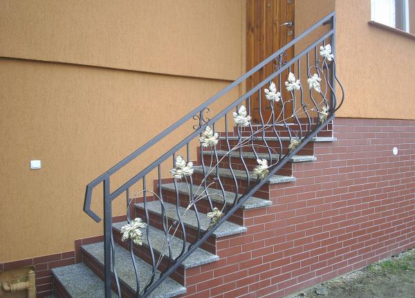 Klassisches Außengeländer Balkongeländer , Treppengeländer, Balkon , Treppe , Geländer , Echte Handarbeit Pulverbeschichtet  Modell #137