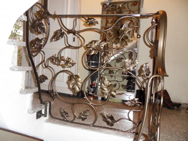 Treppengeländer Innentreppen Geländer Handlauf Echen Holz Metall Eisen Handgefertiges Treppengeländer Maßanfertigung #164Geländer